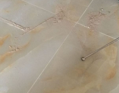 云霄瓷砖空鼓维修公司分享粘合剂选择不当在瓷砖铺贴过程中可能导致以下问题